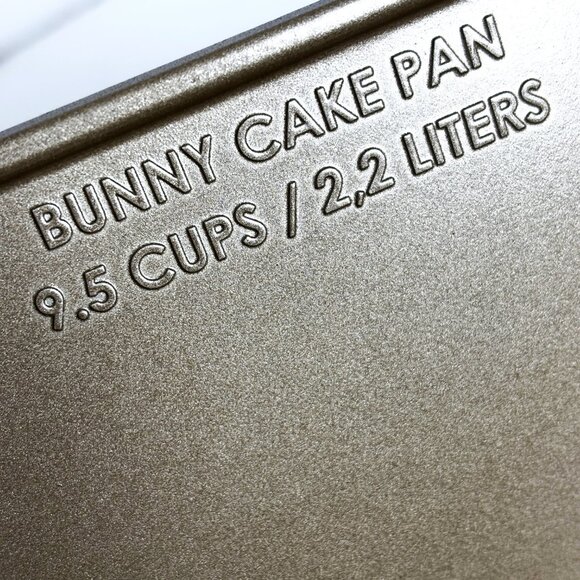 Nordic Ware Easter Bunny Cake Pan Easter Egg Vintage 2000 - Picture 8 of 10
